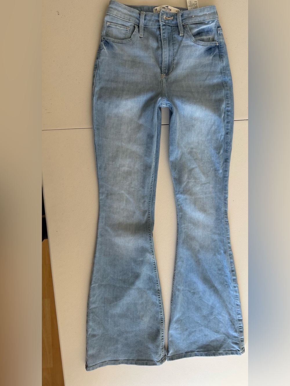 Hollister Curvy High-Rise Vintage Flare Jeans Light Wash Size 3R (W26 L31)